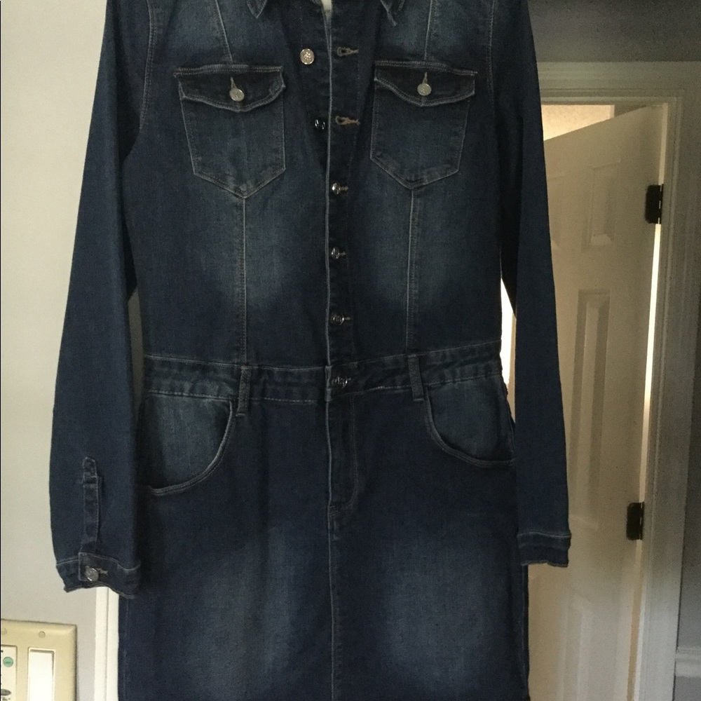 Bebe Denim midi dress